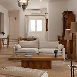 Horizon House By Collection Ándros